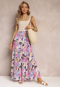 Renee - Fuksjowa Rozkloszowana Sukienka Maxi z Szydełkową Górą na Ramiączkach Kashan. Kolor: różowy. Materiał: wiskoza, tkanina. Długość rękawa: na ramiączkach. Wzór: aplikacja. Sezon: lato, wiosna. Długość: maxi