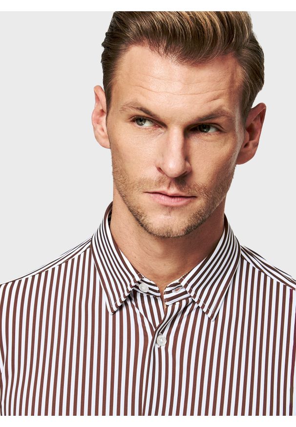 Pako Lorente - PAKO LORENTE - Brązowa koszula męska w prążek. Kolor: brązowy. Materiał: elastan, nylon. Długość rękawa: długi rękaw. Długość: długie. Wzór: prążki. Sezon: wiosna