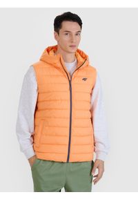 4f - 4F Bezrękawnik puchowy z wypełnieniem syntetycznym męski - pomarańczowy M. Okazja: na co dzień. Typ kołnierza: kołnierzyk stójkowy. Kolor: pomarańczowy. Materiał: puch, syntetyk. Długość rękawa: bez rękawów. Długość: długie. Styl: casual, klasyczny, sportowy #1