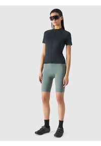 4f - Koszulka rowerowa rozpinana damska - czarna. Kolor: czarny. Materiał: syntetyk, elastan, materiał, włókno, dzianina, skóra. Długość rękawa: krótki rękaw. Długość: krótkie. Wzór: ze splotem, jednolity, gładki. Sport: kolarstwo #2