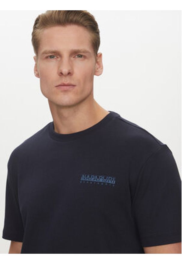 Napapijri T-Shirt S-Vanni NP0A4IED Granatowy Regular Fit. Kolor: niebieski. Materiał: bawełna