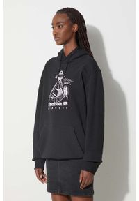 Reebok Classic bluza bawełniana kolor czarny z kapturem HT8178-BLACK. Typ kołnierza: kaptur. Kolor: czarny. Materiał: bawełna. Wzór: nadruk #4