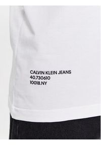 Calvin Klein Jeans T-Shirt Text J30J325065 Biały Regular Fit. Kolor: biały. Materiał: bawełna