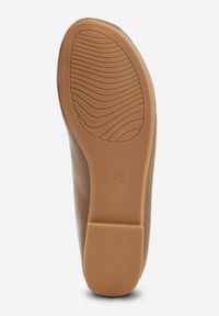 Born2be - Zielone Minimalistyczne Balerinki z Okrągłym Noskiem Katara. Okazja: na co dzień, na spotkanie biznesowe, do pracy. Nosek buta: okrągły. Kolor: zielony. Materiał: jeans. Wzór: gładki. Styl: casual, biznesowy, elegancki #3