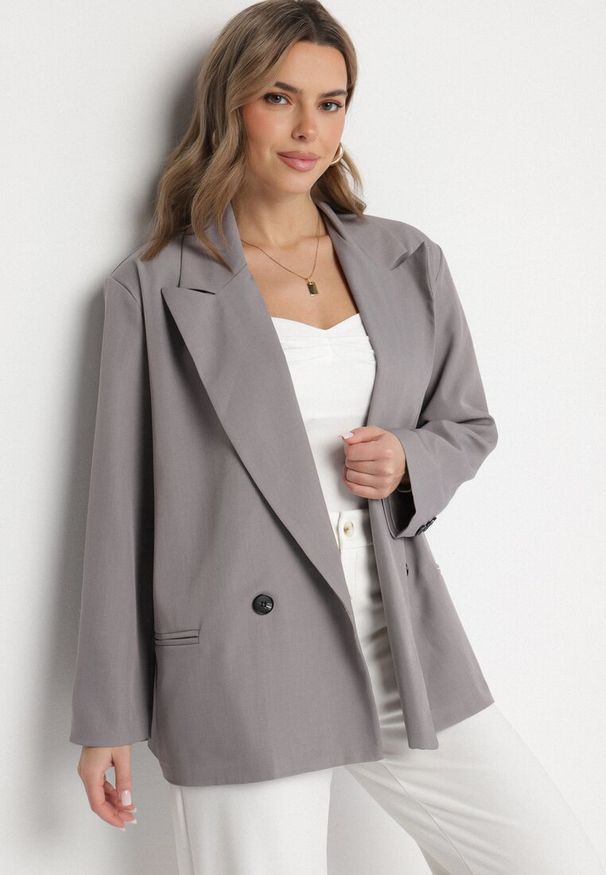 Born2be - Szara Marynarka Dwurzędowa o Pudełkowym Kroju Pelluria. Okazja: na co dzień. Kolor: szary. Materiał: jeans. Styl: klasyczny, casual