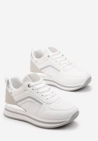 Born2be - Białe Sznurowane Sneakersy na Płaskiej Podeszwie Zdobione Brokatem Gerine. Kolor: biały. Materiał: materiał. Wzór: aplikacja. Obcas: na płaskiej podeszwie