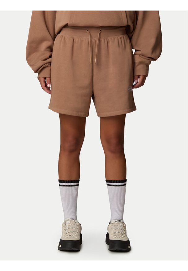 The North Face Szorty sportowe Essential NF0A8C2F Brązowy Regular Fit. Kolor: brązowy. Materiał: bawełna, syntetyk