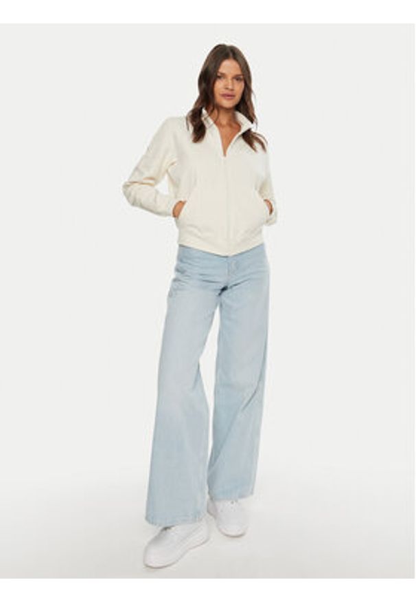 Guess Bluza Stacie V4BQ01 KC5O0 Beżowy Regular Fit. Kolor: beżowy. Materiał: bawełna