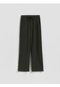 Reserved - Spodnie long leg - ciemnozielony. Kolor: zielony. Materiał: dzianina