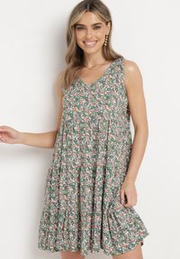 Born2be - Zielono-Różowa Sukienka Bawełniana Bez Rękawów na Lato Biazena. Okazja: na co dzień. Kolor: zielony. Materiał: bawełna. Długość rękawa: bez rękawów. Sezon: lato. Styl: casual, wizytowy #2