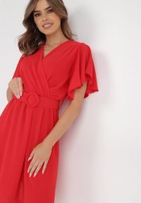 Born2be - Czerwona Sukienka Clymelaia. Kolor: czerwony. Materiał: tkanina. Długość rękawa: krótki rękaw. Wzór: gładki. Typ sukienki: rozkloszowane, kopertowe. Długość: mini #5