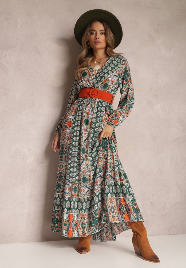 Renee - Zielona Sukienka Rozkloszowana z Paskiem Shara. Okazja: na plażę, na spacer. Kolor: zielony. Materiał: tkanina, materiał. Typ sukienki: kopertowe. Styl: boho. Długość: maxi
