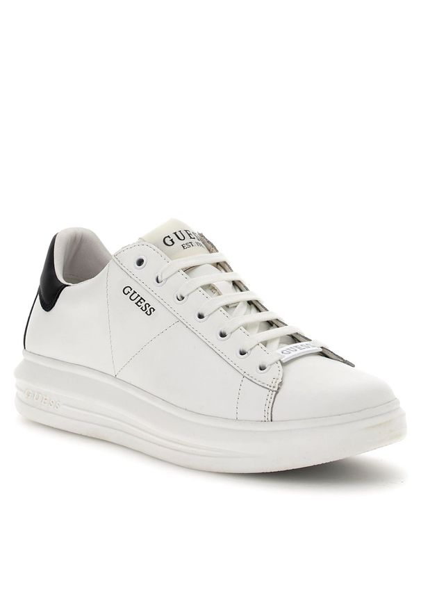Sneakersy Guess FM8VIB LEL12 WHIBK. Kolor: biały. Materiał: skóra