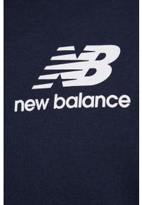 New Balance bluza MJ03558ECL męska kolor granatowy z kapturem z nadrukiem. Typ kołnierza: kaptur. Kolor: niebieski. Materiał: materiał. Wzór: nadruk