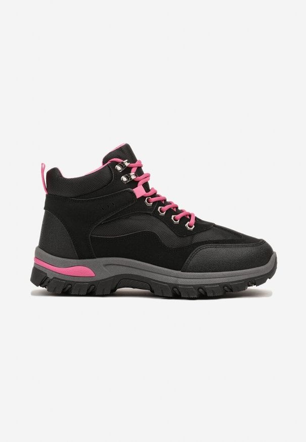 Renee - Czarno-Fuksjowe Buty Trekkingowe Trapery Vices Ozdobione Geometrycznym Motywem Anarisse. Okazja: na co dzień. Kolor: czarny. Materiał: jeans. Wzór: aplikacja, geometria. Styl: casual, elegancki