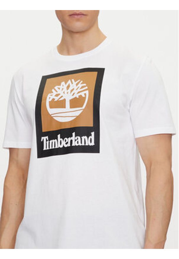 Timberland T-Shirt TB0A5QS2 Biały Regular Fit. Kolor: biały. Materiał: bawełna