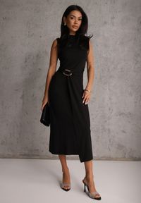 Renee - Czarna Dopasowana Sukienka Elegancka z Aplikacją w Talii Corope. Kolor: czarny. Wzór: aplikacja. Styl: elegancki #1