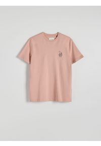 Reserved - T-shirt regular z nadrukiem - brudny róż. Kolor: różowy. Materiał: bawełna, dzianina. Wzór: nadruk