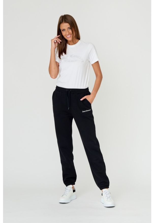 Juicy Couture - JUICY COUTURE Czarne spodnie Sora. Kolor: czarny. Materiał: bawełna