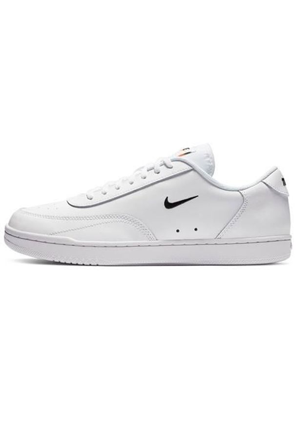 Buty do chodzenia męskie Nike Court Vintage. Zapięcie: sznurówki. Kolor: biały. Materiał: skóra, tkanina. Szerokość cholewki: normalna. Model: Nike Court. Sport: turystyka piesza