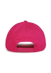 DKNY - Dkny czapka z daszkiem bawełniana dziecięca kolor różowy z nadrukiem. Kolor: różowy. Materiał: bawełna. Wzór: nadruk #2