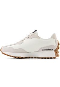 Buty damskie New Balance WS327GD – beżowe. Okazja: na co dzień. Kolor: beżowy. Materiał: zamsz, skóra, dresówka, materiał, syntetyk, guma. Szerokość cholewki: normalna. Sezon: wiosna #2