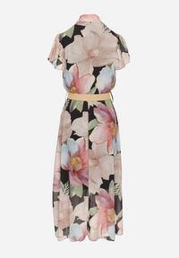 Born2be - Czarna Sukienka o Rozkloszowanym Kroju z Wiązaniem przy Dekolcie i Paskiem Sorilina. Okazja: na co dzień. Kolor: czarny. Długość rękawa: krótki rękaw. Wzór: kwiaty. Styl: casual, elegancki #5