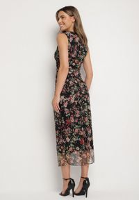 Born2be - Czarna Dopasowana Sukienka w Kwiaty Meluvea. Okazja: na co dzień. Kolor: czarny. Materiał: jeans. Wzór: kwiaty. Typ sukienki: proste. Styl: klasyczny, casual #7