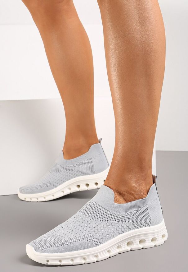 Born2be - Szare Buty Sportowe ze Skarpetkową Cholewką do Kostki Eirona. Kolor: szary. Szerokość cholewki: normalna