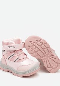 Born2be - Różowe Sznurowane Botki Trapery Geto Zapinane na Rzep Sialirra. Nosek buta: okrągły. Zapięcie: rzepy. Kolor: różowy. Materiał: futro, materiał. Sezon: zima. Styl: klasyczny