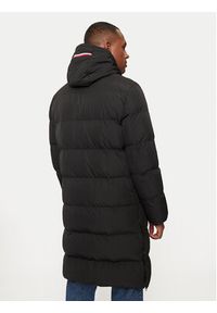 Hechter Paris Płaszcz zimowy 45018 142213 Czarny Regular Fit. Kolor: czarny. Materiał: syntetyk. Sezon: zima #4