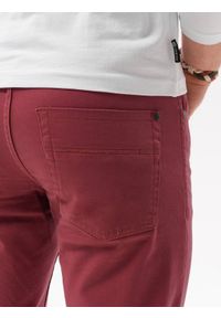 Ombre Clothing - Spodnie męskie chinosy SLIM FIT - jasnobordowe P1059 - XXL. Okazja: na co dzień. Kolor: czerwony. Materiał: bawełna, tkanina, elastan. Styl: casual #2