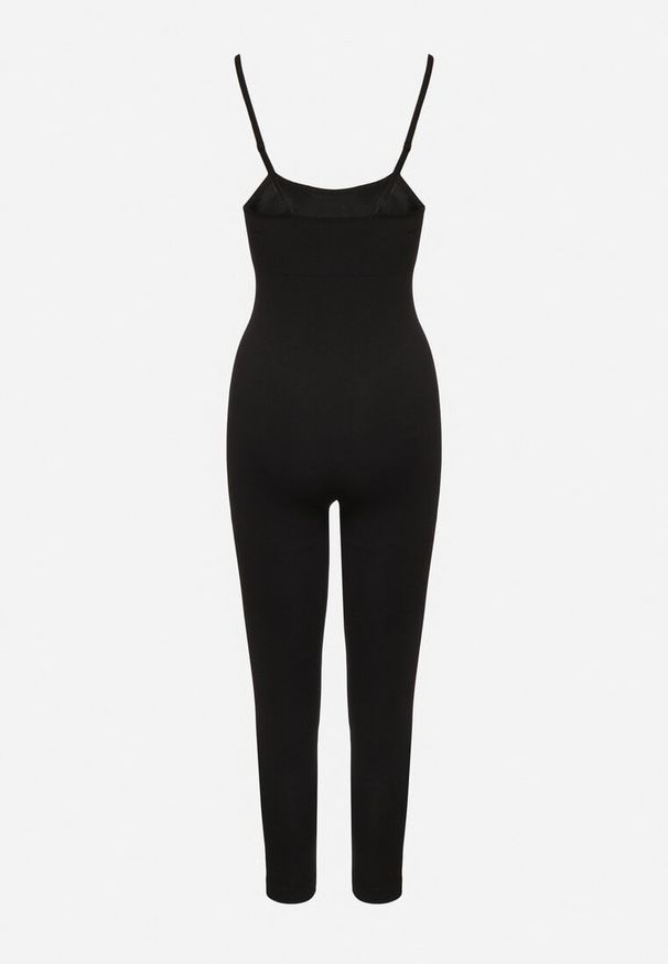 Born2be - Czarny Kombinezon Bodycon z Cienkimi Ramiączkami Nevithas. Okazja: na co dzień. Kolor: czarny. Materiał: jeans. Długość rękawa: na ramiączkach. Długość: długie. Styl: klasyczny, casual