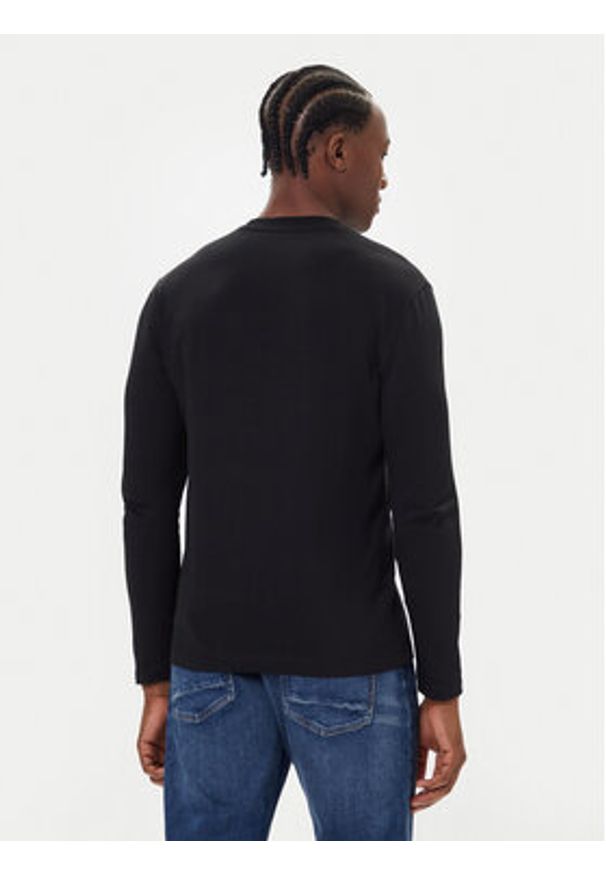 Bugatti Longsleeve 8330-85044D Czarny Regular Fit. Kolor: czarny. Materiał: bawełna. Długość rękawa: długi rękaw