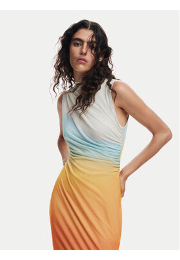 Desigual Sukienka codzienna 24WWVKXZ Kolorowy Regular Fit. Okazja: na co dzień. Materiał: syntetyk. Wzór: kolorowy. Typ sukienki: proste. Styl: casual