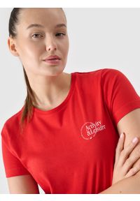 4f - 4F T-shirt slim z nadrukiem damski - czerwony S. Okazja: na co dzień. Kolor: czerwony. Materiał: dzianina, bawełna, jersey. Wzór: nadruk. Styl: klasyczny, sportowy, casual