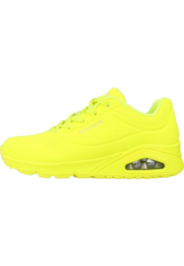 skechers - Buty do chodzenia damskie Skechers Night Shades. Zapięcie: sznurówki. Kolor: żółty, wielokolorowy. Materiał: materiał, tkanina, syntetyk. Szerokość cholewki: normalna. Model: Skechers Sport. Sport: turystyka piesza