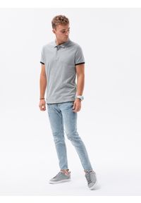 Ombre Clothing - Koszulka męska polo bawełniana - jasnoszara V7 S1382 - S. Typ kołnierza: polo. Kolor: szary. Materiał: bawełna. Wzór: nadruk. Styl: klasyczny