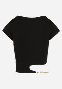 Born2be - Czarny Bawełniany T-shirt z Asymetrycznym Wycięciem i Ozdobnym Łańcuszkiem Glitia. Okazja: na co dzień. Kolor: czarny. Materiał: bawełna. Styl: casual