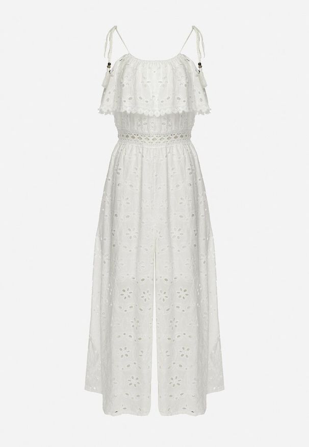 Born2be - Biały Kombinezon na Ramiączkach z Haftowanym Wzorem i Falbanką Elinva. Kolor: biały. Materiał: tkanina. Długość rękawa: na ramiączkach. Wzór: haft