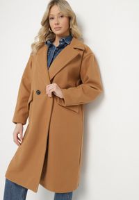 Born2be - Ciemnobeżowy Płaszcz Dwurzędowy Długi Swane. Kolor: brązowy. Długość: długie. Styl: elegancki #4