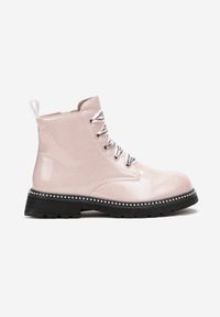 Born2be - Różowe Botki Lakierowane w Stylu Traperek Hitmoa. Okazja: na uczelnię, na co dzień. Kolor: różowy. Materiał: lakier. Styl: casual, elegancki
