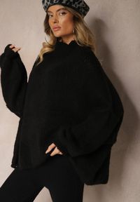 Renee - Czarny Golf Oversize z Domieszką Wełny Asintavira. Okazja: na co dzień. Typ kołnierza: golf. Kolor: czarny. Materiał: wełna. Długość rękawa: długi rękaw. Długość: długie. Styl: elegancki, casual #1