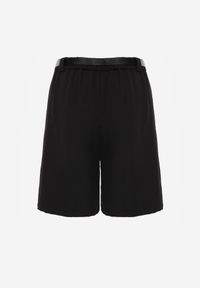 Born2be - Czarne Szorty z Wysokim Stanem Bermudy z Paskiem Haidis. Okazja: na co dzień. Stan: podwyższony. Kolor: czarny. Materiał: materiał. Styl: casual #7