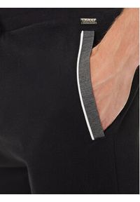 BOSS Szorty sportowe 50545577 Czarny Regular Fit. Kolor: czarny. Materiał: syntetyk. Styl: sportowy #5