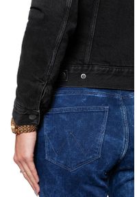 Wrangler - DAMSKA KURTKA JEANSOWA WRANGLER DENIM SHERPA JACKET ALL BLACK W402UD899. Materiał: jeans, denim. Wzór: jednolity #5