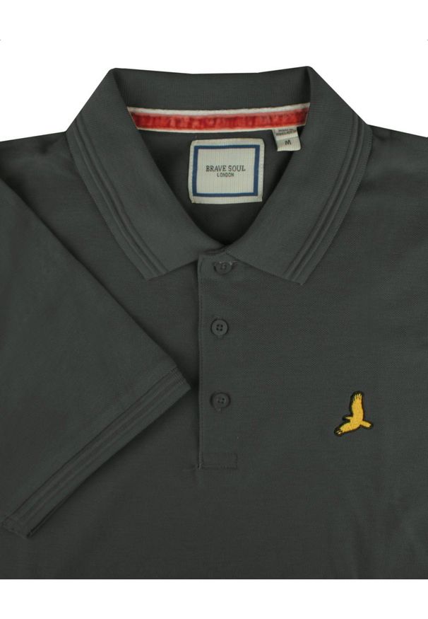 Klasyczna, Męska Koszulka Polo - Brave Soul - Kolor Khaki. Okazja: na co dzień. Typ kołnierza: polo. Kolor: brązowy. Materiał: bawełna. Sezon: lato, wiosna. Styl: klasyczny