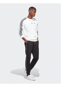 Adidas - adidas Bluza Adicolor Classics 3-Stripes Crew Sweatshirt IA4862 Biały Regular Fit. Kolor: biały. Materiał: bawełna #7