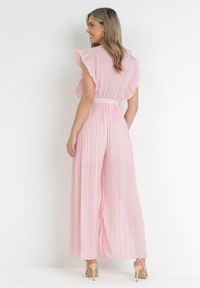 Born2be - Różowy Plisowany Kombinezon z Szerokimi Nogawkami i Wiązanym Paskiem Audra. Okazja: na co dzień. Kolor: różowy. Sezon: wiosna, lato. Styl: casual, elegancki #5