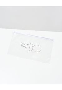 PATBO BRASIL - Jednoczęściowy strój kąpielowy Stargazer. Kolor: biały. Wzór: aplikacja, kolorowy, kwiaty #5